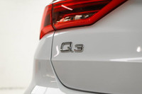 Get noticed in this beautiful Glacier White Metallic SUV! Treat yourself to the features you deserve... (image 7)