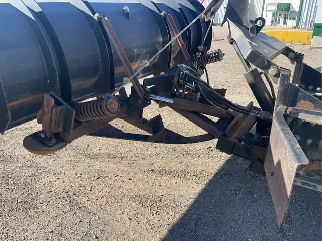 2016 Kenworth T800 in Heavy Trucks in Calgary - Image 22