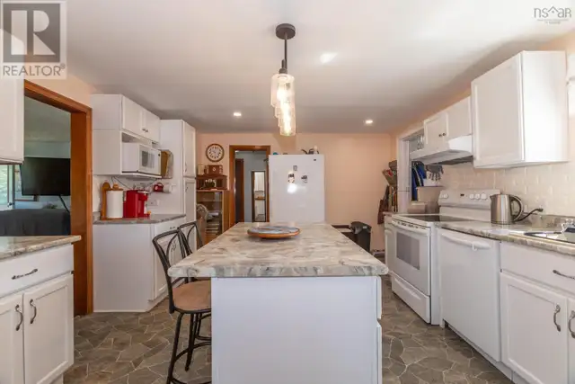 2252 Highway 1 Upper Clements, Nova Scotia in Houses for Sale in Annapolis Valley - Image 18