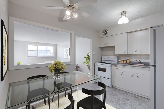 Modern Apartments with Air Conditioning - Haworth Manor - Apartm in Long Term Rentals in Regina