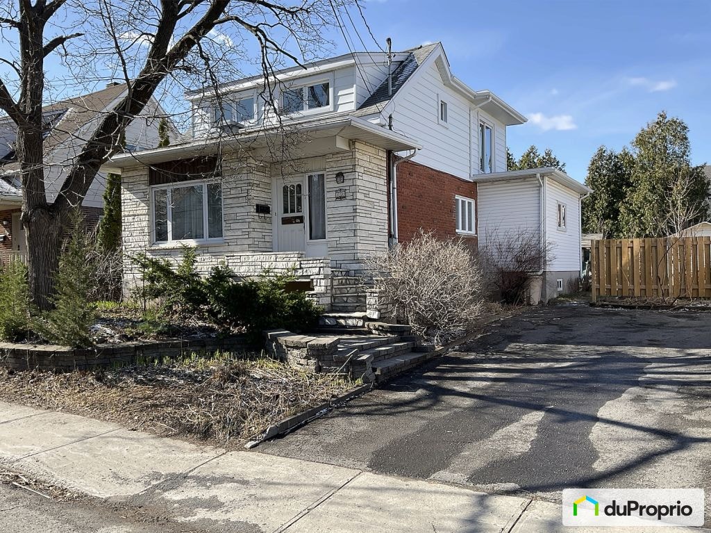 $745,000 - 2 Storey for sale in Longueuil (Vieux-Longueuil) — photo 1