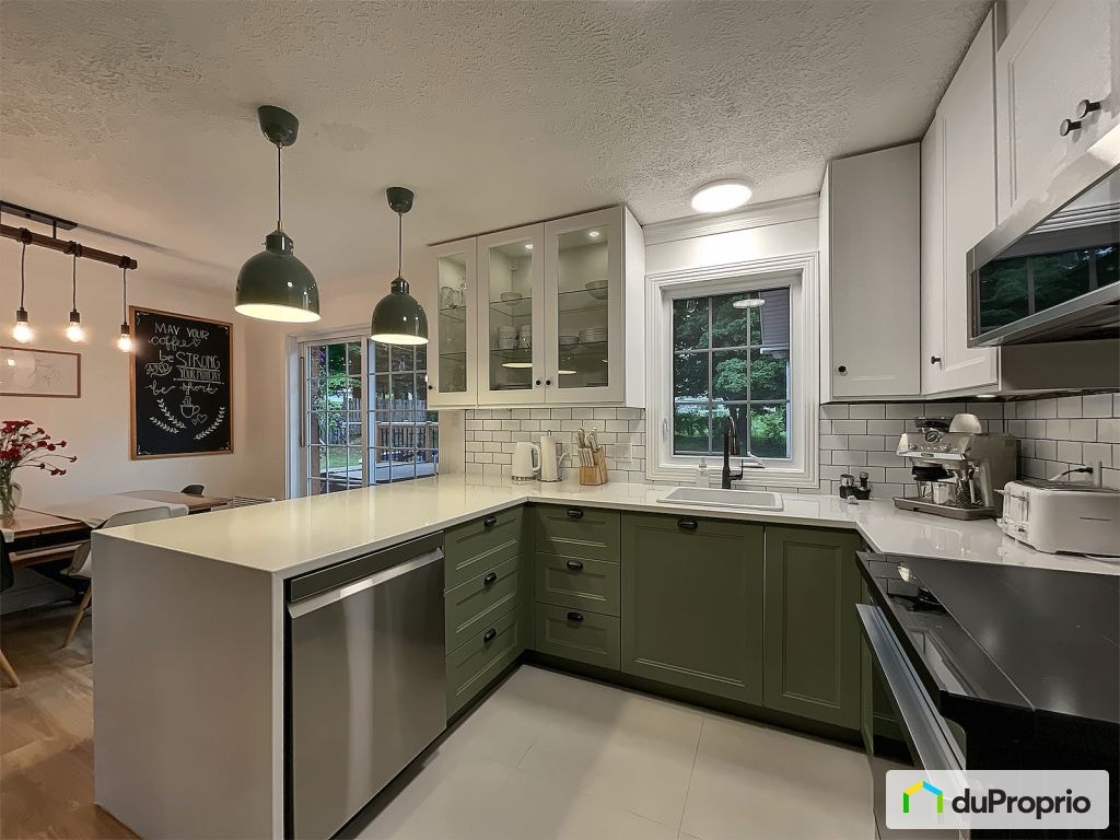 $565,000 - Bungalow for sale in Sherbrooke (Fleurimont) — photo 3
