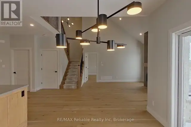 73590 IRENE CRESCENT Bluewater (Hay), Ontario in Houses for Sale in Grand Bend - Image 16