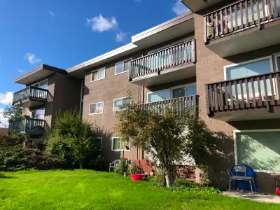 AVAILABLE MAY 1ST, IS THIS 1 BEDROOM, 1 BATH APARTMENT ON ANDERSON AVENUE. CLOSE TO SHOPPING, HOSPIT...