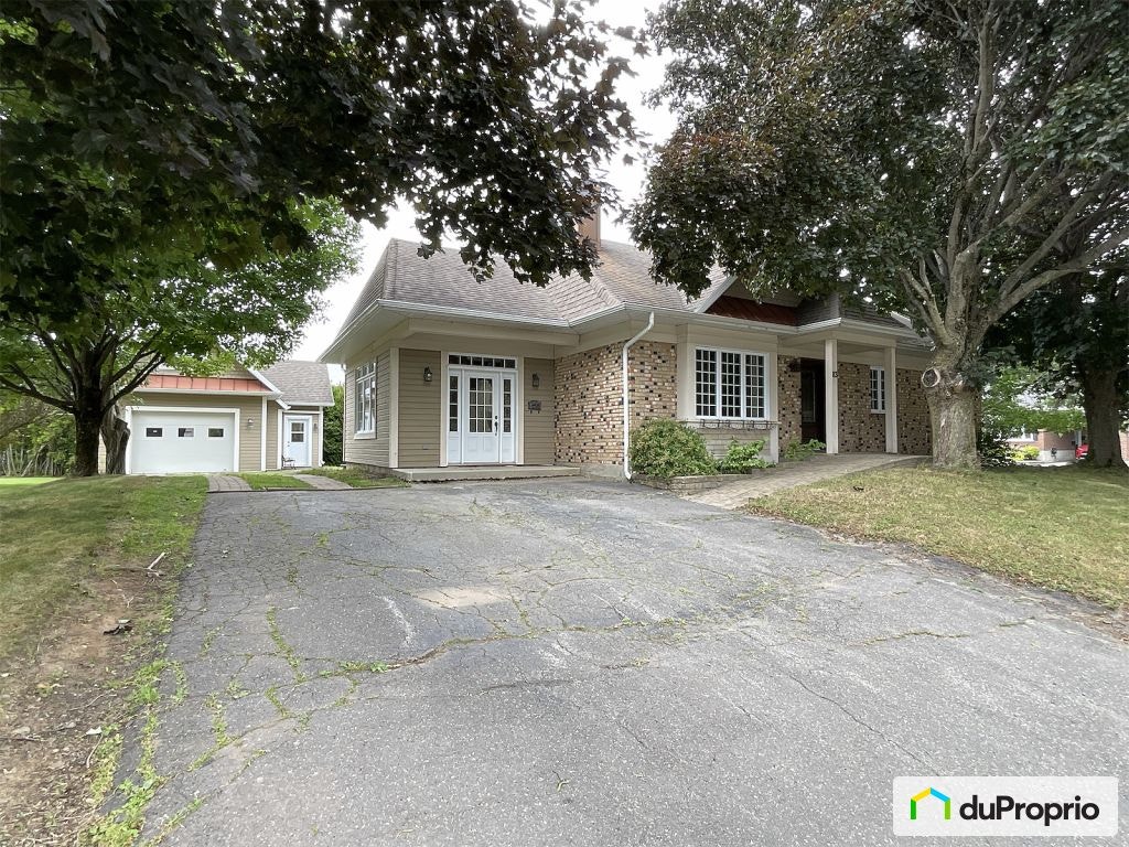 $380,000 - Bungalow for sale in Montmagny — photo 2