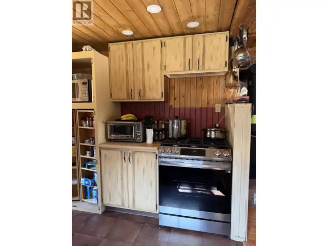 1453 FLETT ROAD Williams Lake, British Columbia in Houses for Sale in Williams Lake - Image 11