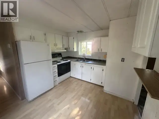 8724 75 STREET Fort St. John, British Columbia in Houses for Sale in Fort St. John - Image 17