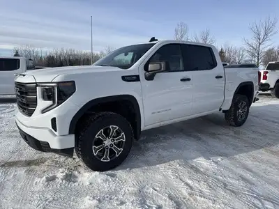 This GMC SIERRA 1500 boasts a 5.3 LITER engine powering this Automatic transmission. WHEELHOUSE LINE...