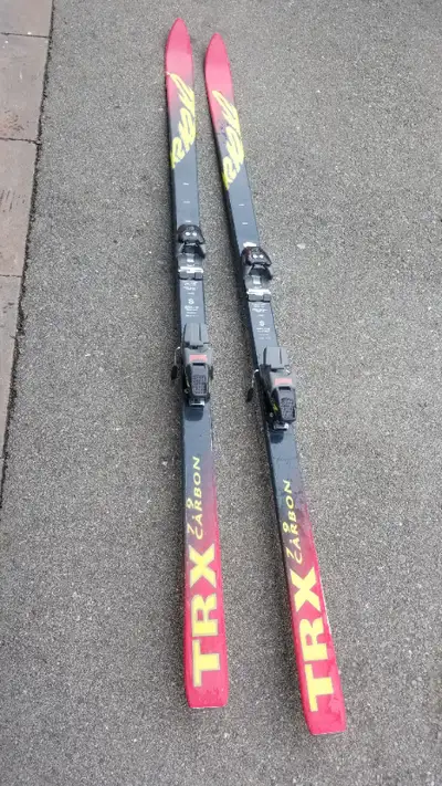 K2 TRX 7.9 Carbon Skis and Marker Bindings 187cm LOWEST PRICE IS $210 NOTHING LOWER WILL BE ACCEPTED...