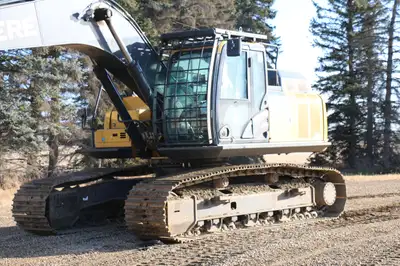 2018 John Deere 300G LC, View more