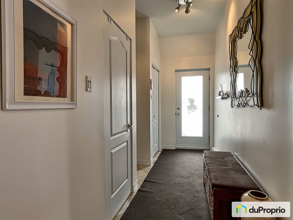 $525,000 - Semi-detached in Chicoutimi (Chicoutimi-Nord) — photo 3