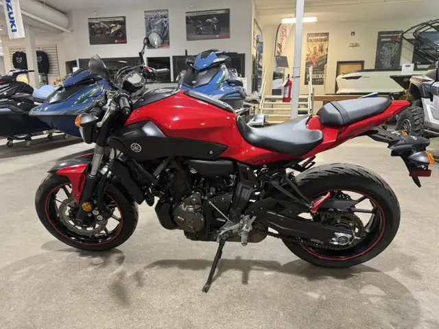 2017 Yamaha FZ-07 ABS in Street, Cruisers & Choppers in Moose Jaw - Image 17