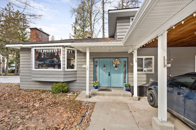 2740 TAMARACK AVENUE Rossland, British Columbia in Houses for Sale in Penticton - Image 4