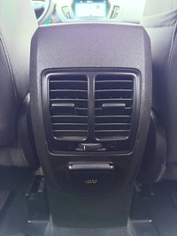 WE ARE OPEN 7 DAYS A WEEK !! BEST ON GAS ONLY 4 CYLINDERS ENGINE CHEAP ON INSURANCE EXTENDED WARRANT... (image 9)