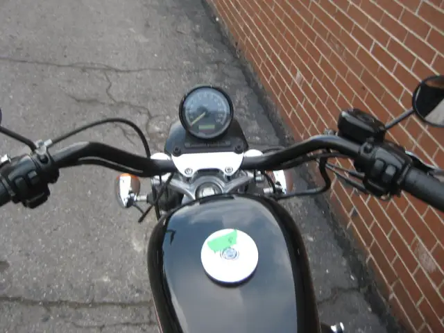 2005 Harley-Davidson XL883R in Street, Cruisers & Choppers in City of Toronto - Image 9