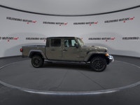 // ACCIDENT FREE!! //ONE OWNER!!// Meet the 2021 Jeep Gladiator Sport S 4x4, now available at Haldim... (image 8)