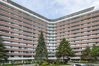 Experience west-end comfort and convenience while living at the Parkway Towers Apartments. Just step... (image 1)