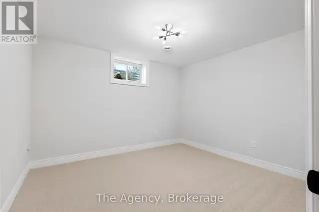 34 MARIE STREET Pelham (Fonthill), Ontario in Houses for Sale in St. Catharines - Image 14