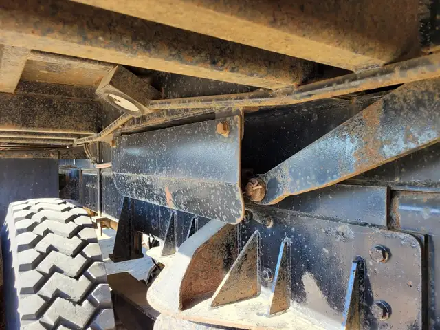 2013 WESTERN STAR 6900XD in Heavy Trucks in Saskatoon - Image 79