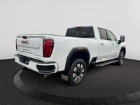Welcome to Capital GMC! This 2026 GMC Sierra 2500HD in Glacier White Tricoat is equipped with 4WD an... (image 4)