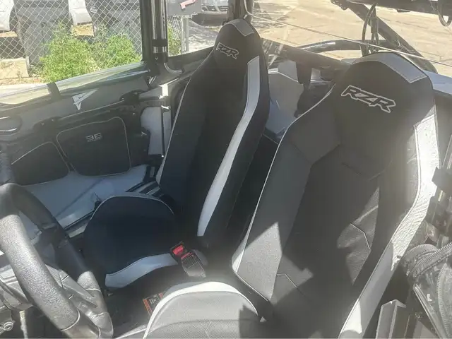 2021 POLARIS RZR 1000 S ULTIMATE-WHITE! in ATVs in Dartmouth - Image 8