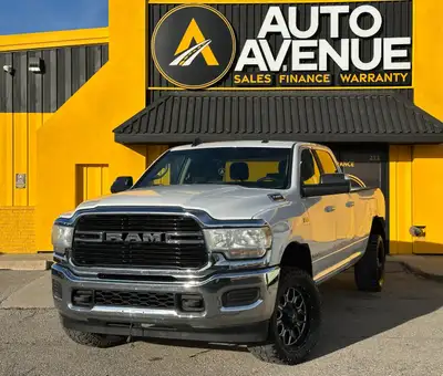 Check out this powerful pre-owned 2019 Ram 3500 Big Horn, proudly offered by Auto Avenue Airdrie. Bu...