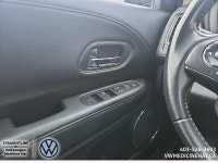 AMVIC-licensed business 2019 Honda HR-V Touring – Stylish, Efficient, and ready for Everyday Commute... (image 9)