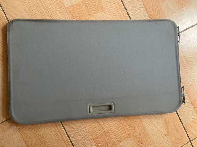 BMW E46 3 Series 99-06 interior Headliner Sunroof Cover Grey OEM in Auto Body Parts in City of Toronto