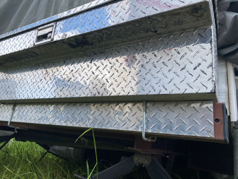 Modified pick up bed box to be used on trailer rear square bumpe