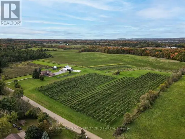704 CLIFFORD SIDE ROAD McNab/Braeside, Ontario in Land for Sale in Renfrew - Image 31