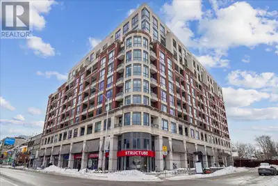 Ideally located in the prestigious Chaplin Estates within the heart of Midtown Toronto and just step...
