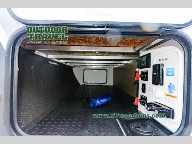 2026 Grand Design Imagine XLS 25RLE in Travel Trailers & Campers in Hamilton - Image 7