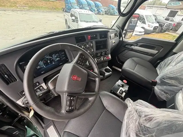 2026 Kenworth T880 in Heavy Trucks in Moncton - Image 6