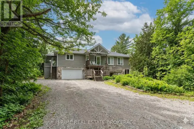 9856 HURON PLACE Lambton Shores (Grand Bend), Ontario in Houses for Sale in Grand Bend - Image 6