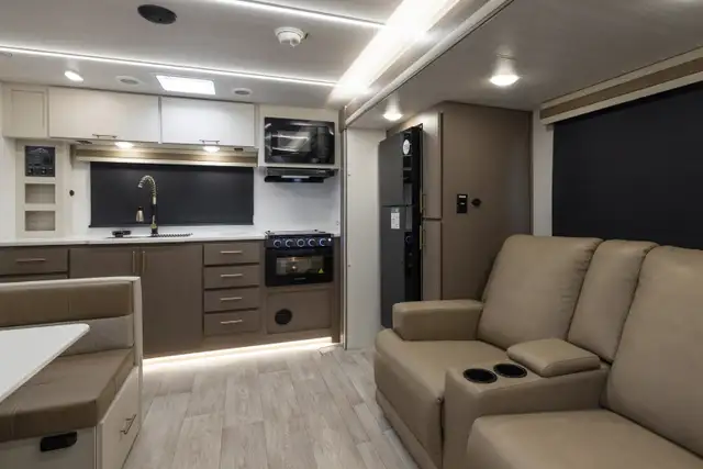 2026 Forest River ALTA 2375KRK in Travel Trailers & Campers in Regina - Image 10