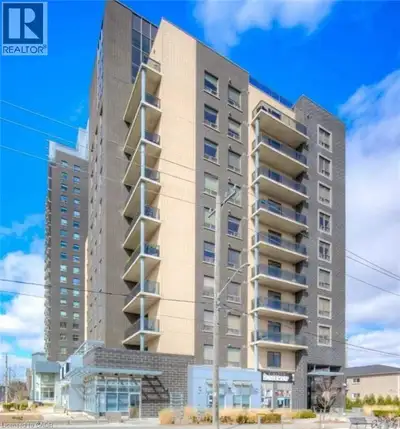 Luxury Penthouse Living in the Heart of Waterloo – Fully Furnished, Turn-Key & Prime Investment Oppo...