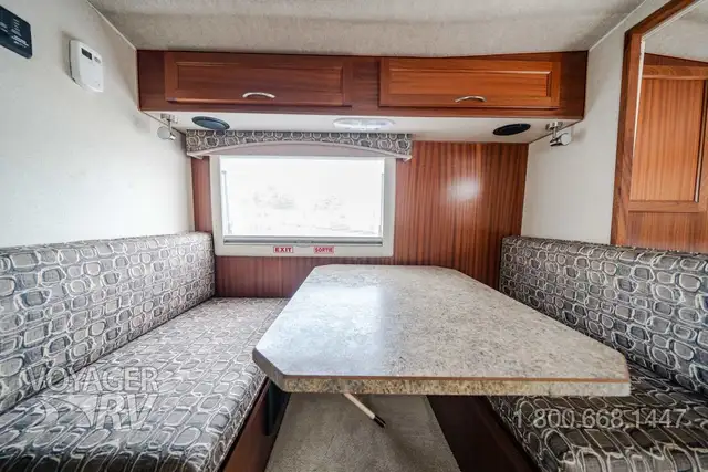 2017 Northern Lite Special Edition 10.2 in Travel Trailers & Campers in Kelowna - Image 10