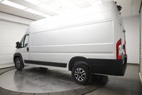 PREMIUM HEAVY-DUTY SUSPENSION, BLACK CLOTH FRONT BUCKET SEATS, COLD WEATHER GROUP, HEATED STEERING W... (image 4)