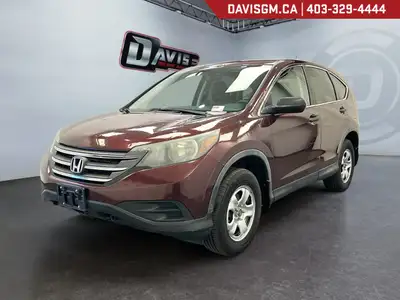 The 2013 Honda CR-V LX 4WD delivers a smart combination of everyday practicality, confident all-weat...