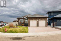 256 Hamptons Way SE Medicine Hat, Alberta