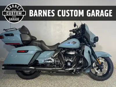 Base MSRP: $40,179 Standard Options Included: ABS Security System Premium Audio Black Trim RDRS Upgr...