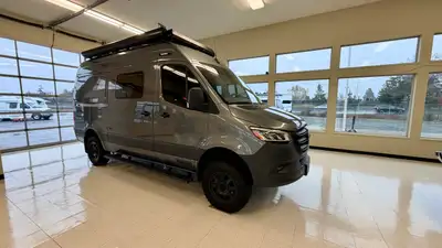 This van is ready for all of your adventures. Travel with confidence to the ski hill or to the tip o...
