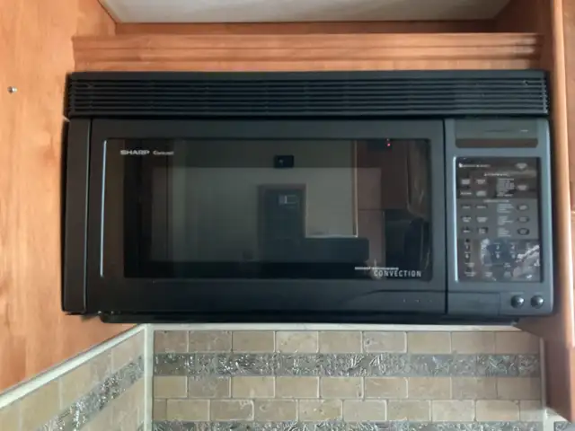 2011 Holiday Rambler Ambassador 36PFT in RVs & Motorhomes in Barrie - Image 13