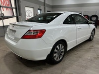 *Leather Seats | Sunroof | Heated Front Seats | Premium Audio | Alloy Wheels* This Civic Coupe EX-L... (image 7)