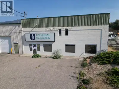 For Lease – 2,800 SQFT Office / Retail Space Zoned Light Industrial | Available Immediately for leas...