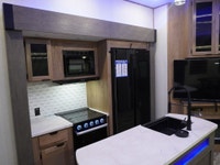 SALE PRICE: $69,800 **ASK US HOW TO RECEIVE A PRICE DISCOUNT WITH DEALER ARRANGED FINANCING O.A.C.**... (image 7)