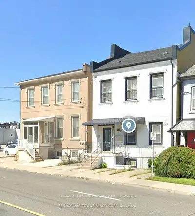 Turn-Key 4-Plex Investment Opportunity in Prime Downtown Location. Rare opportunity to own a fully t...