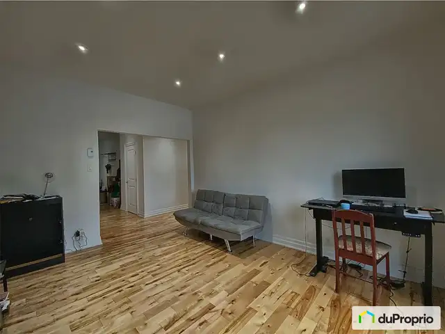 $365,000 - Condominium in Côte-des-Neiges / Notre-Dame-de-Grâce in Condos for Sale in City of Montréal - Image 2
