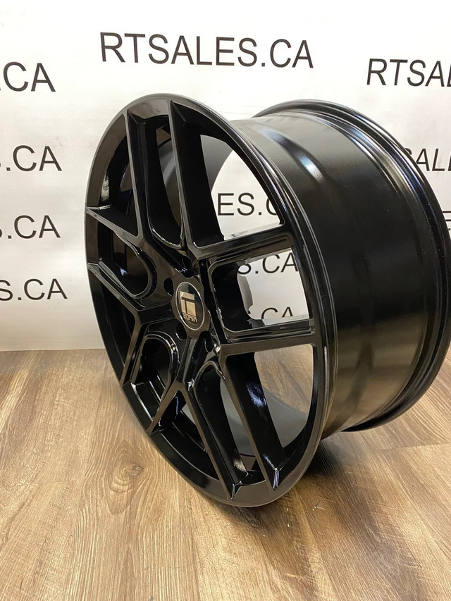 19x8.5 Touren TR79 Rims 5x114.3 19x8.5 Touren TR79 Rims 5x114.3 in Tires & Rims in Saskatoon - Image 2