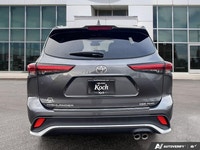 Sport Suspension, Sunroof, Power Liftgate, Blind Spot Detection, Synthetic Leather Seats, Heated Sea... (image 5)